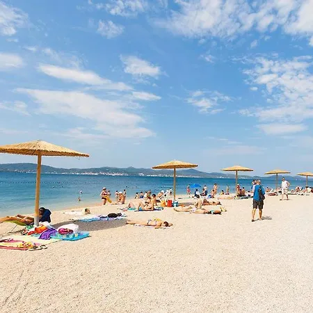 Lägenhet Dinos Place *